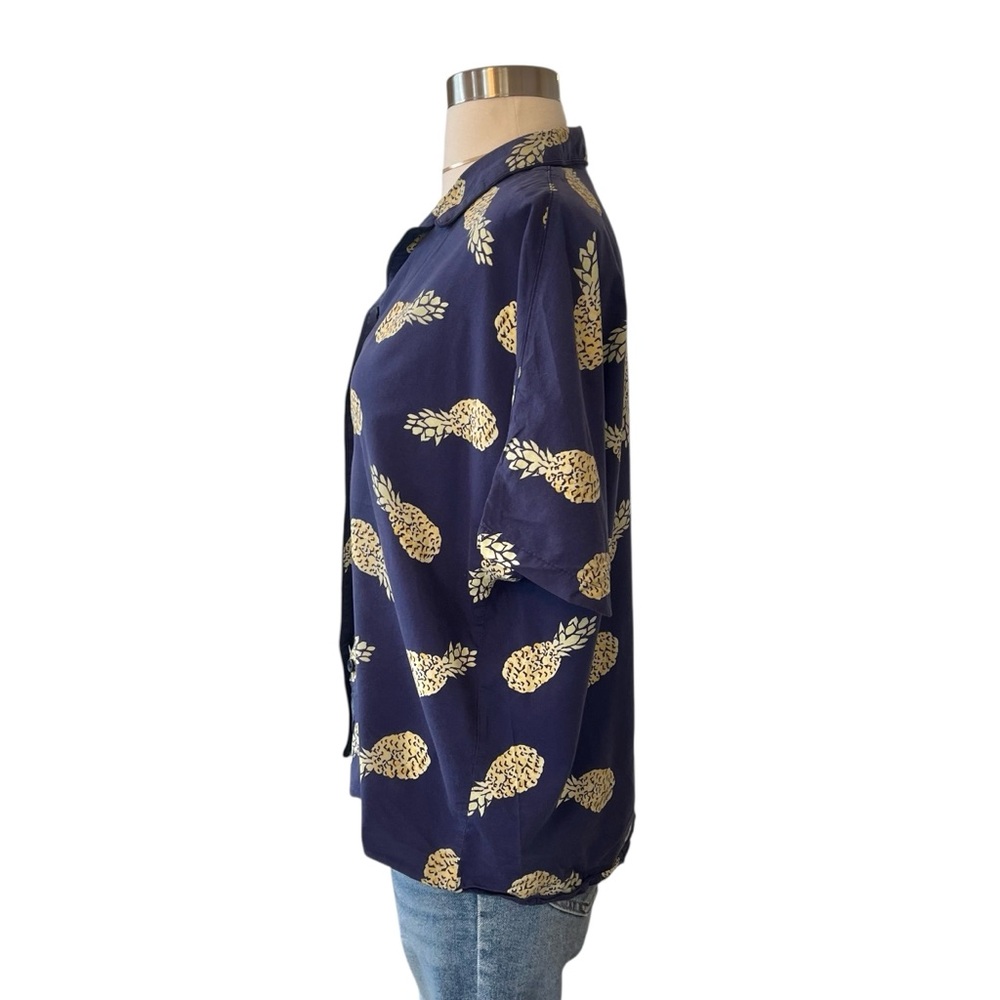 Uniqlo pineapple navy blue button down short sleeve shirt M - Picture 3 of 14